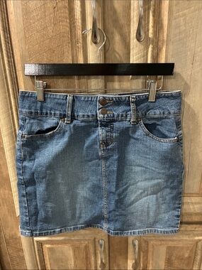 lei Denim Mini Skirt in Light Blue with Double Button Waist